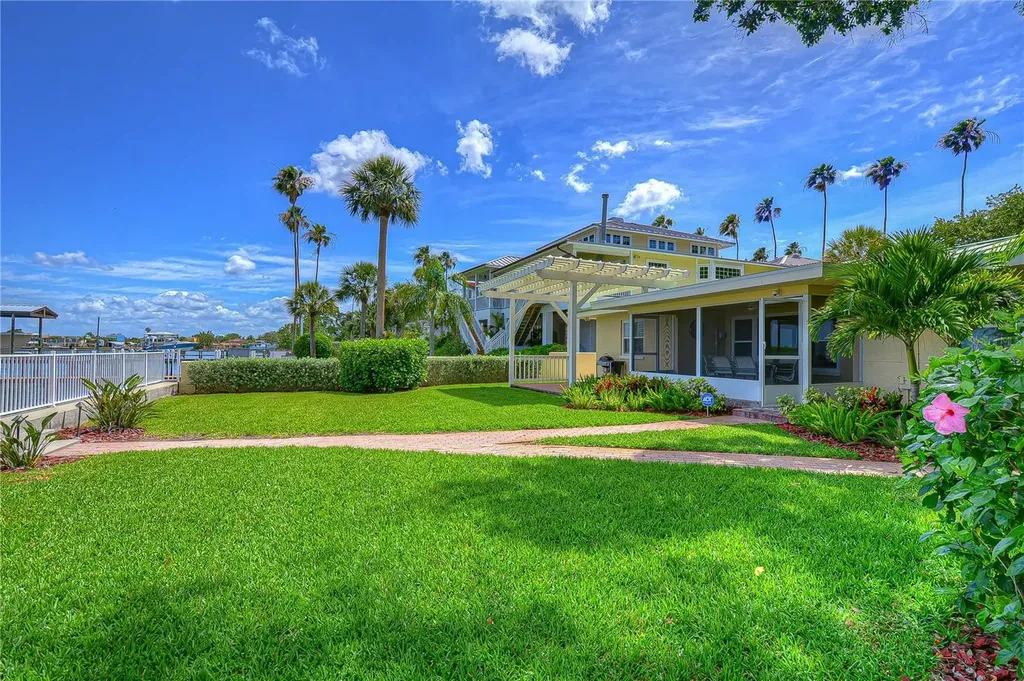 115 Buena Vista Drive S Dunedin FL 34698