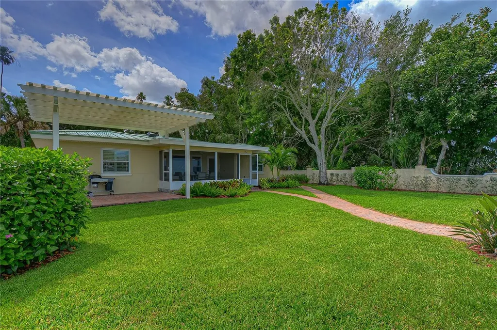115 Buena Vista Drive S Dunedin FL 34698
