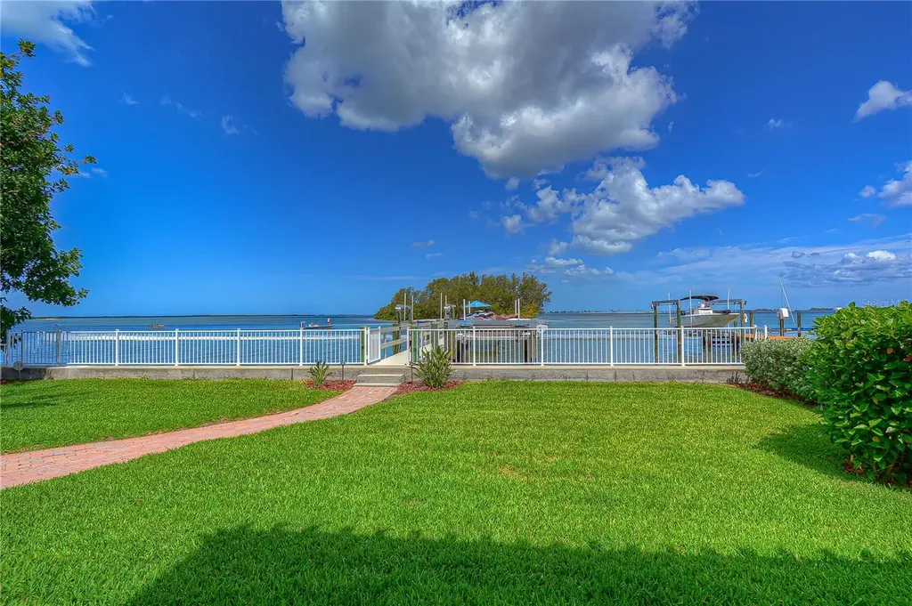 115 Buena Vista Drive S Dunedin FL 34698