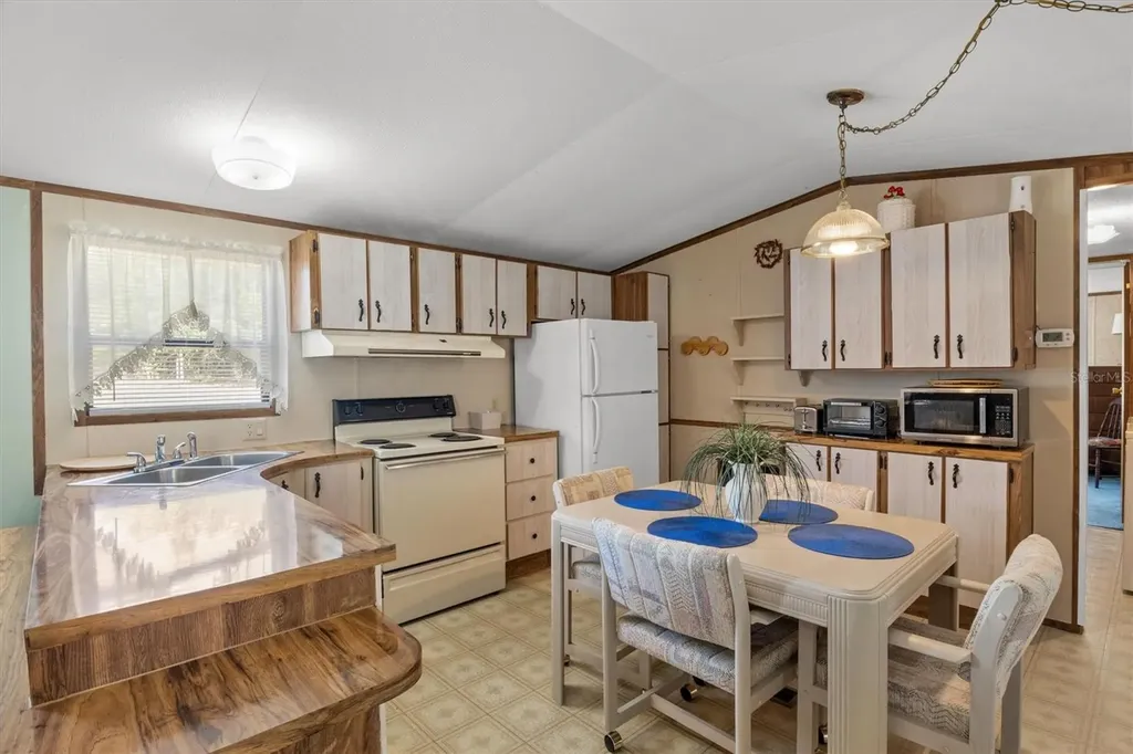 131 Edgewood Boulevard Lake Wales FL 33898