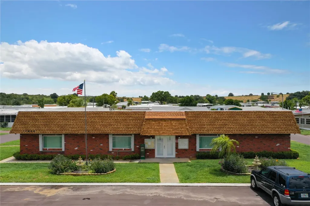 131 Edgewood Boulevard Lake Wales FL 33898