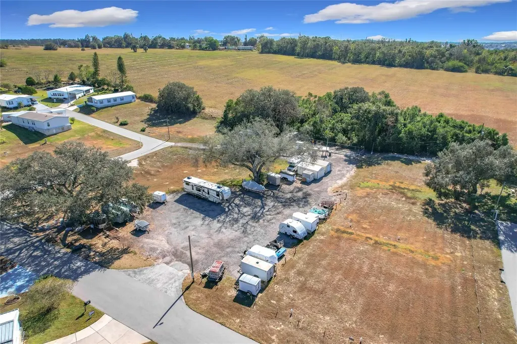 131 Edgewood Boulevard Lake Wales FL 33898