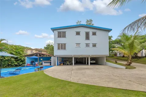 110 Freire Calle Rubi Cidra PR 00739