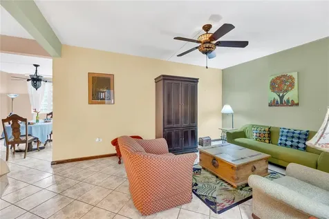 110 Freire Calle Rubi Cidra PR 00739