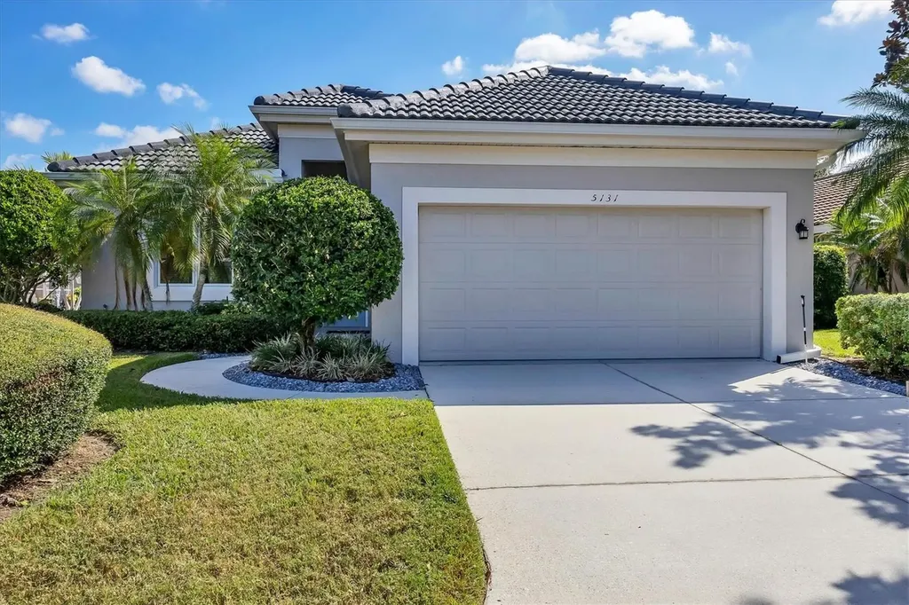 5131 97th Street E Bradenton FL 34211