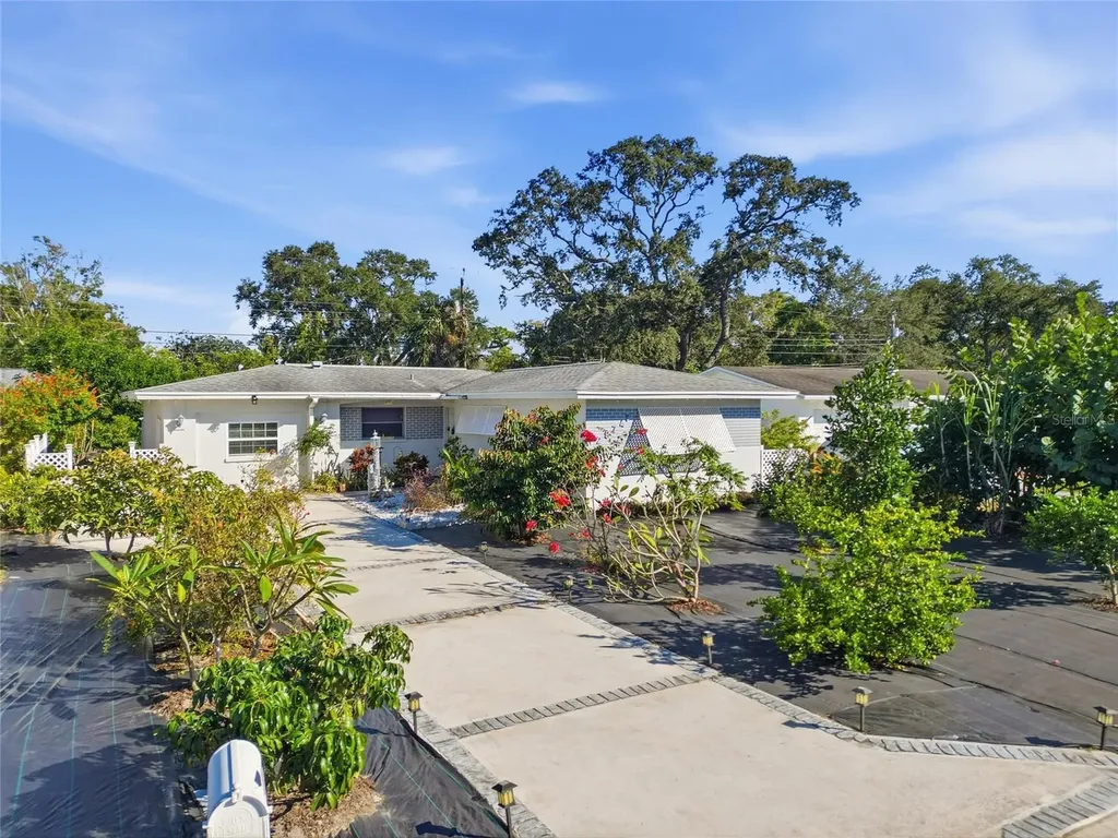 29747 70th Street N Clearwater FL 33761