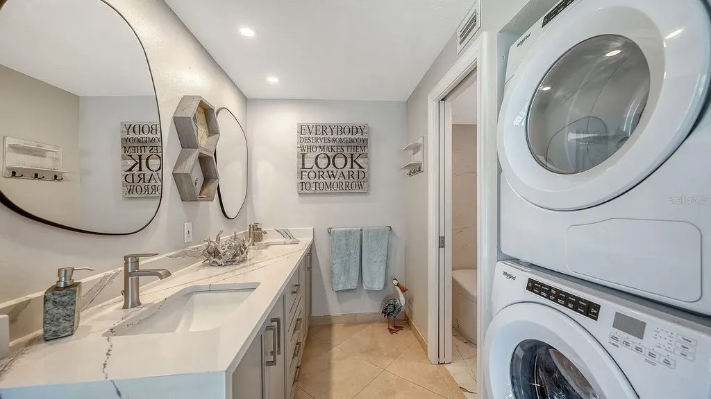 1 Benjamin Franklin Drive Sarasota FL 34236