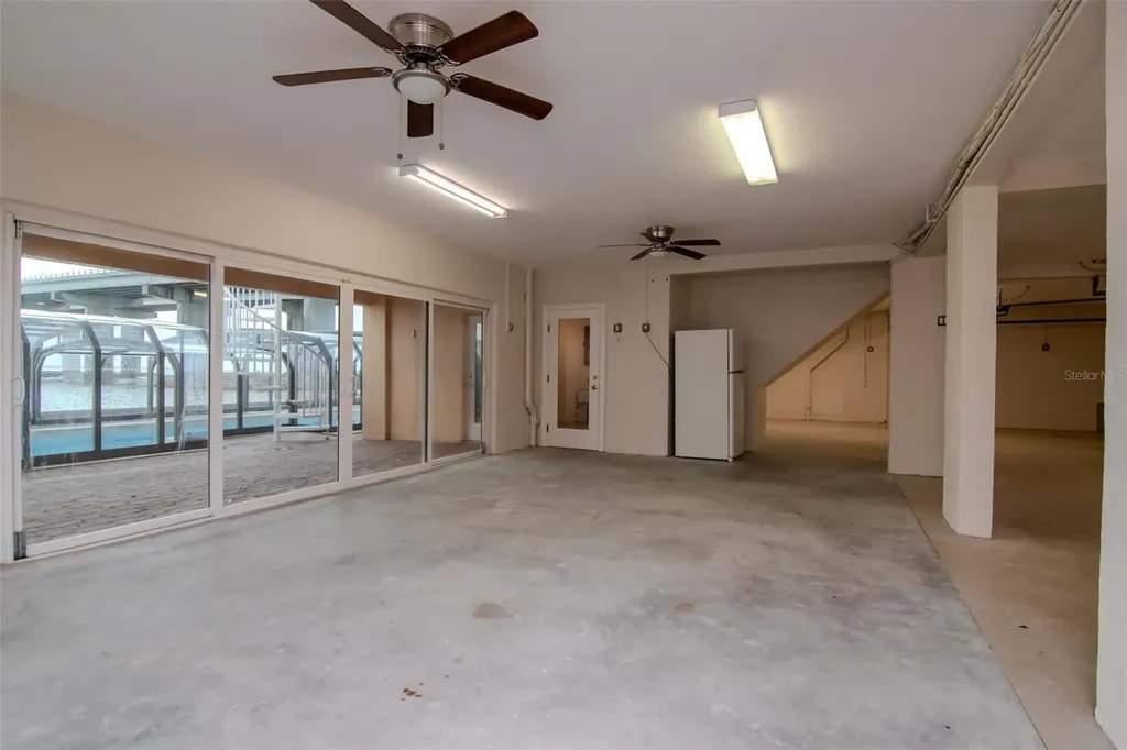 7680 Paradise Pointe Circle S St Petersburg FL 33711