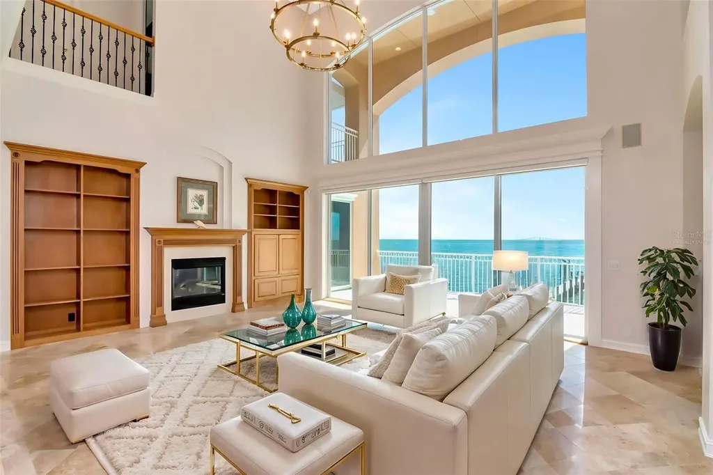 7680 Paradise Pointe Circle S St Petersburg FL 33711