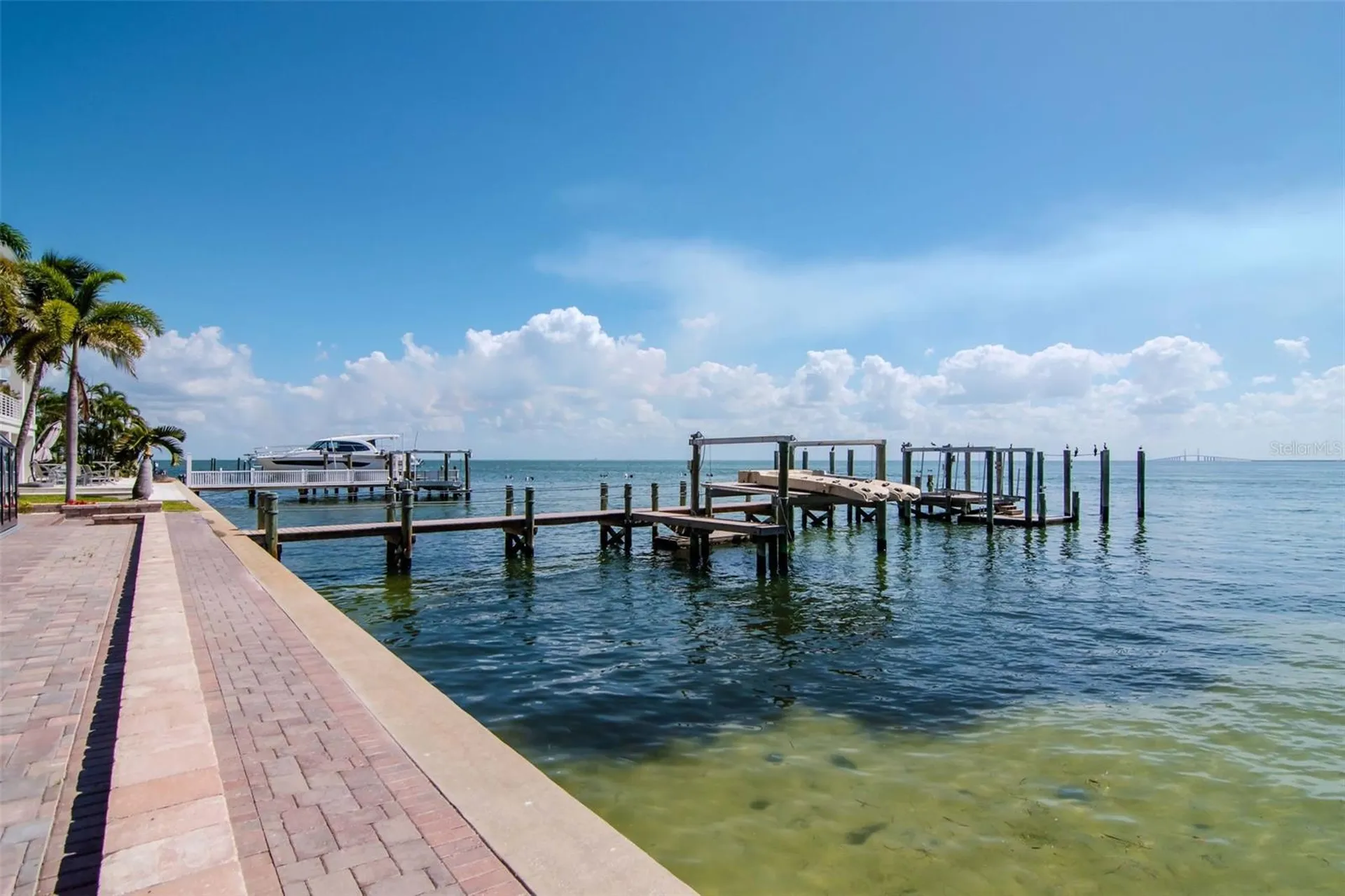 7680 Paradise Pointe Circle S St Petersburg FL 33711