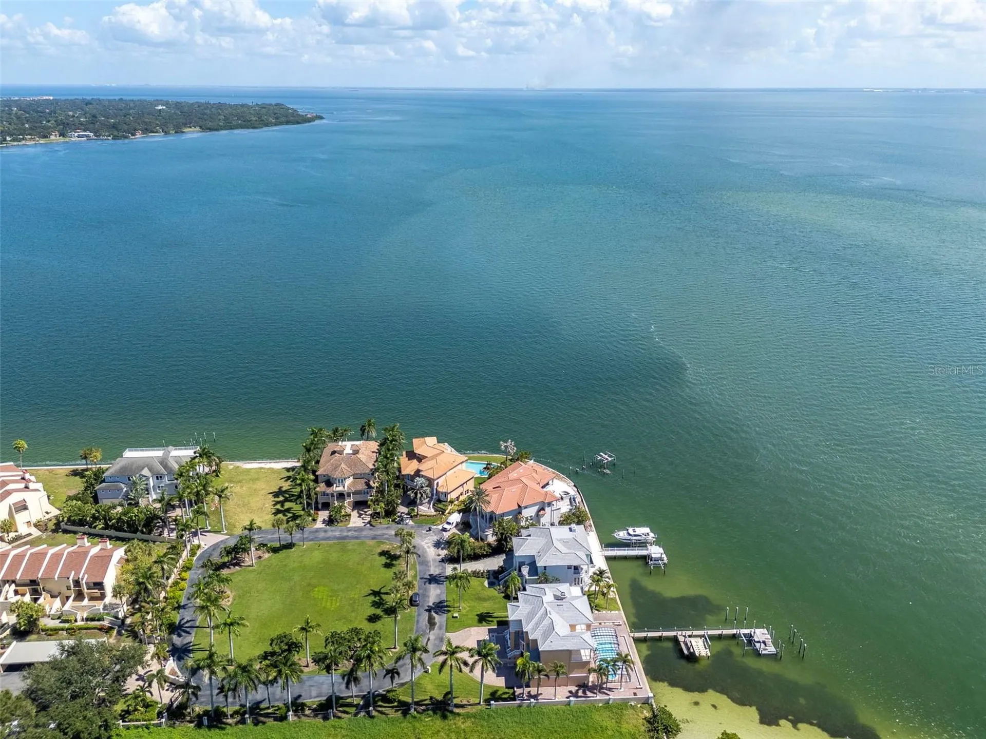 7680 Paradise Pointe Circle S St Petersburg FL 33711