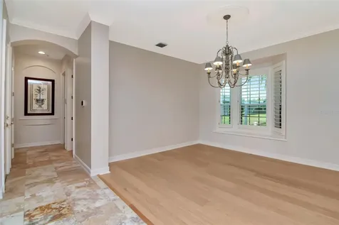 7680 Paradise Pointe Circle S St Petersburg FL 33711