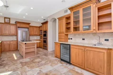 7680 Paradise Pointe Circle S St Petersburg FL 33711