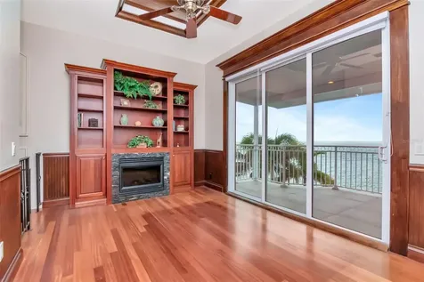 7680 Paradise Pointe Circle S St Petersburg FL 33711