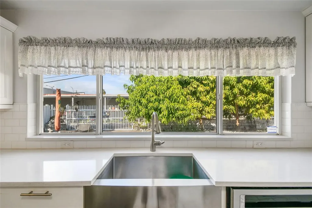 4315 W Fair Oaks Avenue Tampa FL 33611
