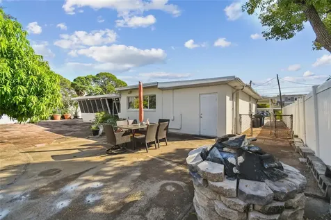 4315 W Fair Oaks Avenue Tampa FL 33611