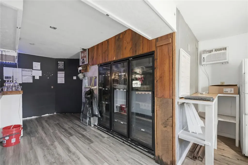 2451 SE Highway 41 Morriston FL 32668