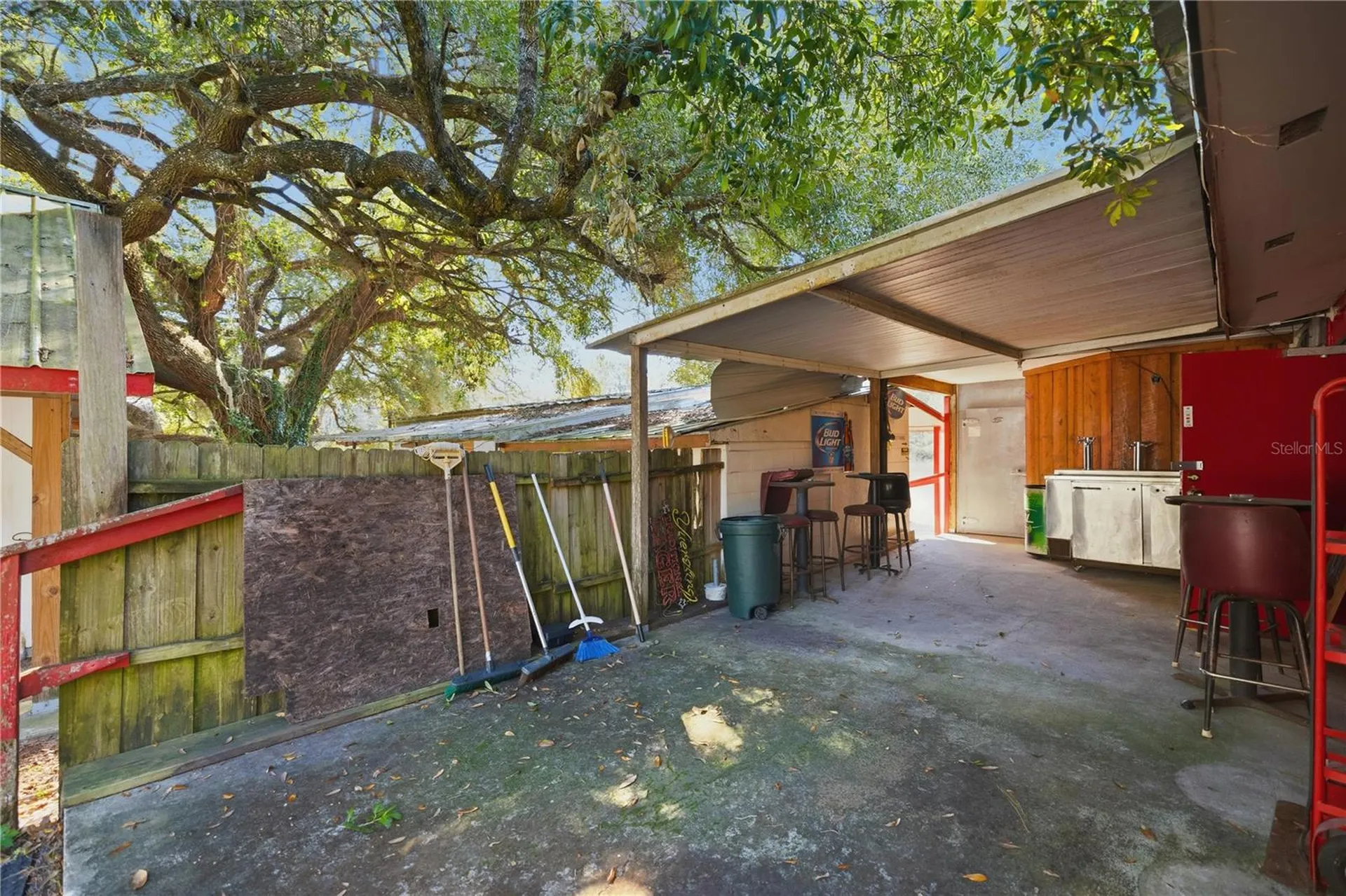 2451 SE Highway 41 Morriston FL 32668