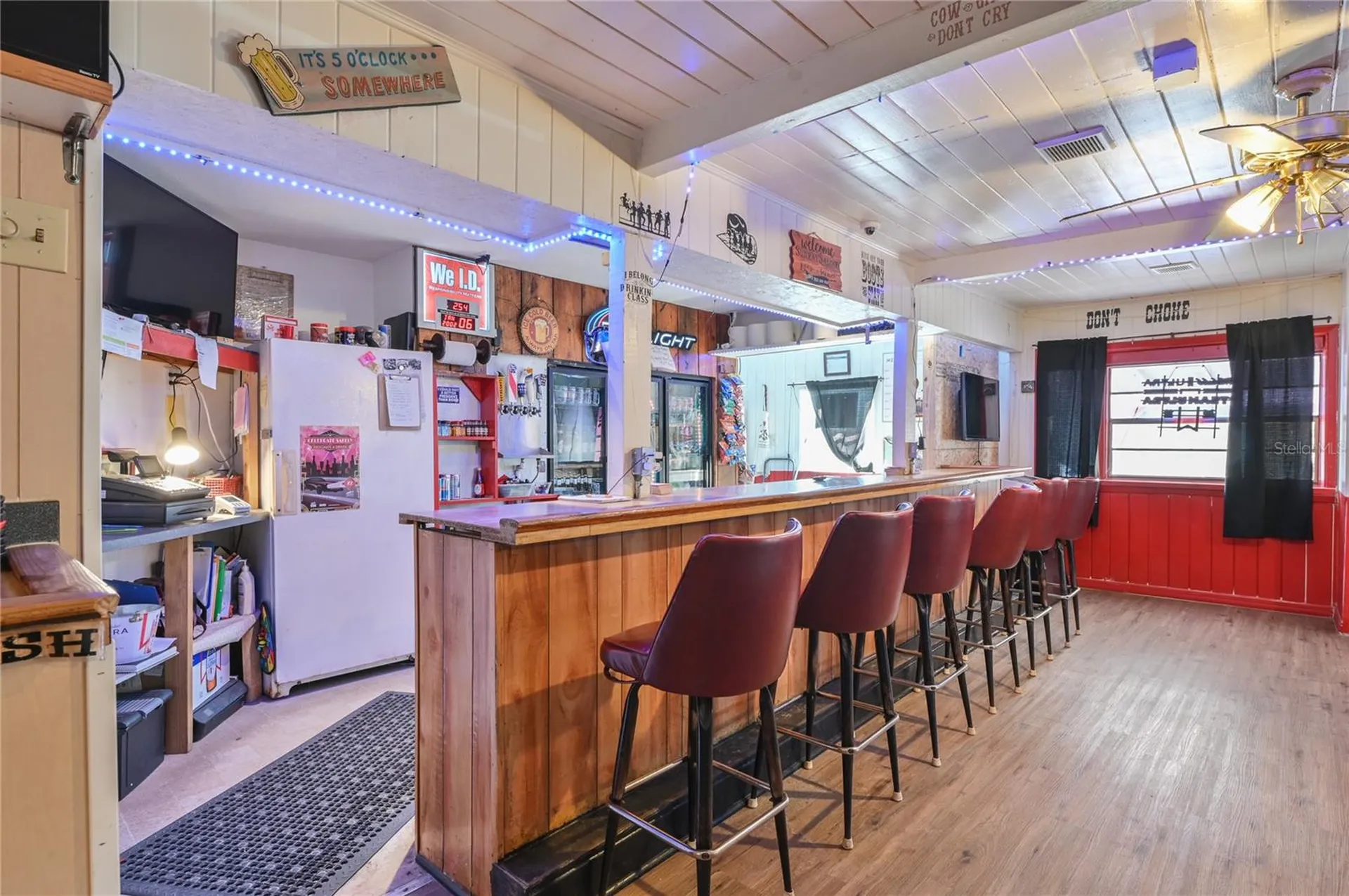 2451 SE Highway 41 Morriston FL 32668