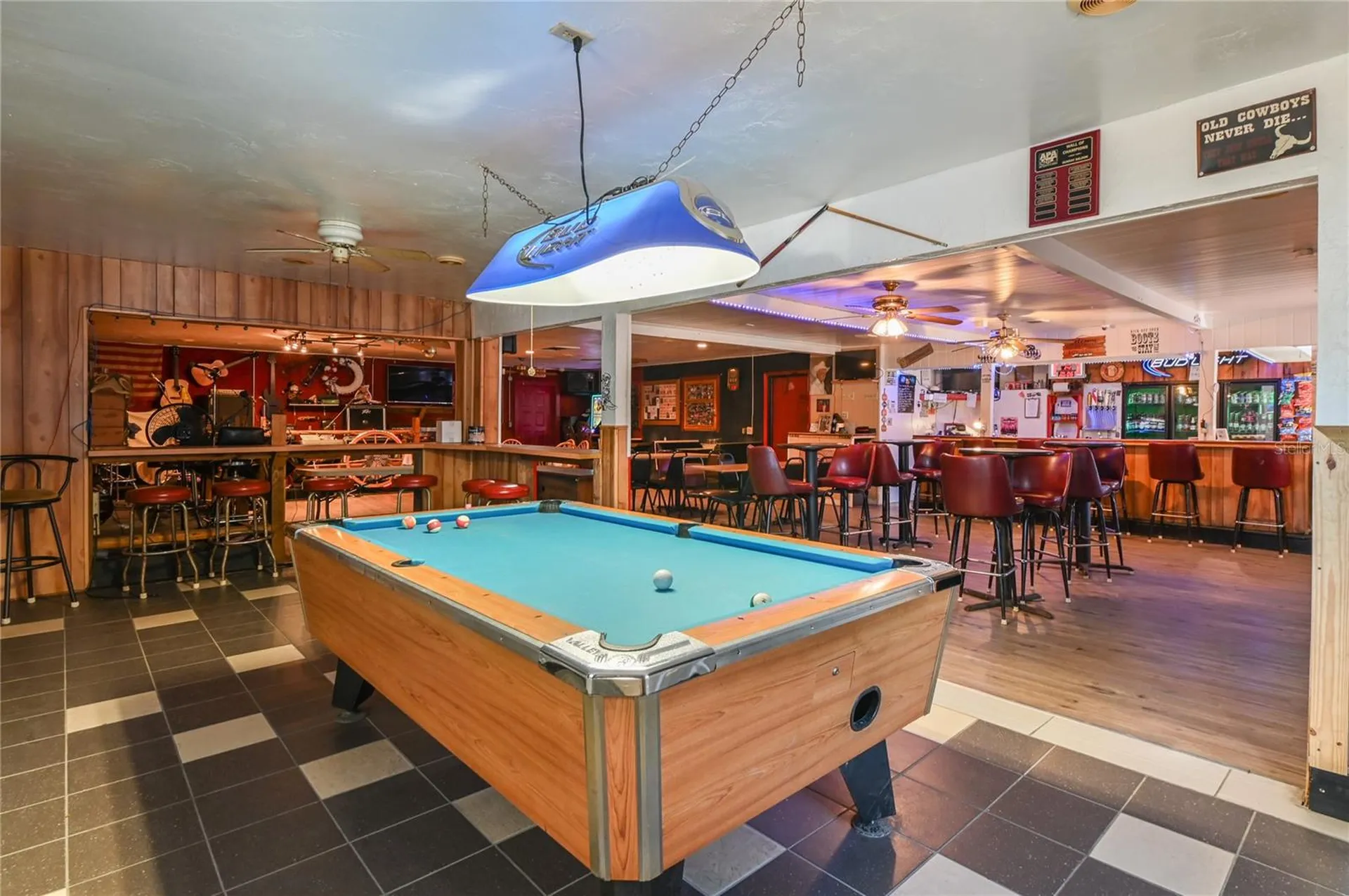 2451 SE Highway 41 Morriston FL 32668