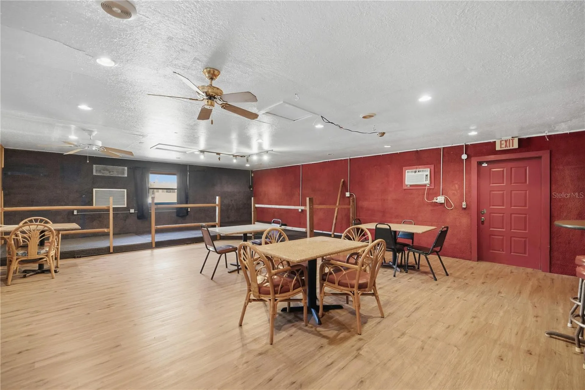 2451 SE Highway 41 Morriston FL 32668