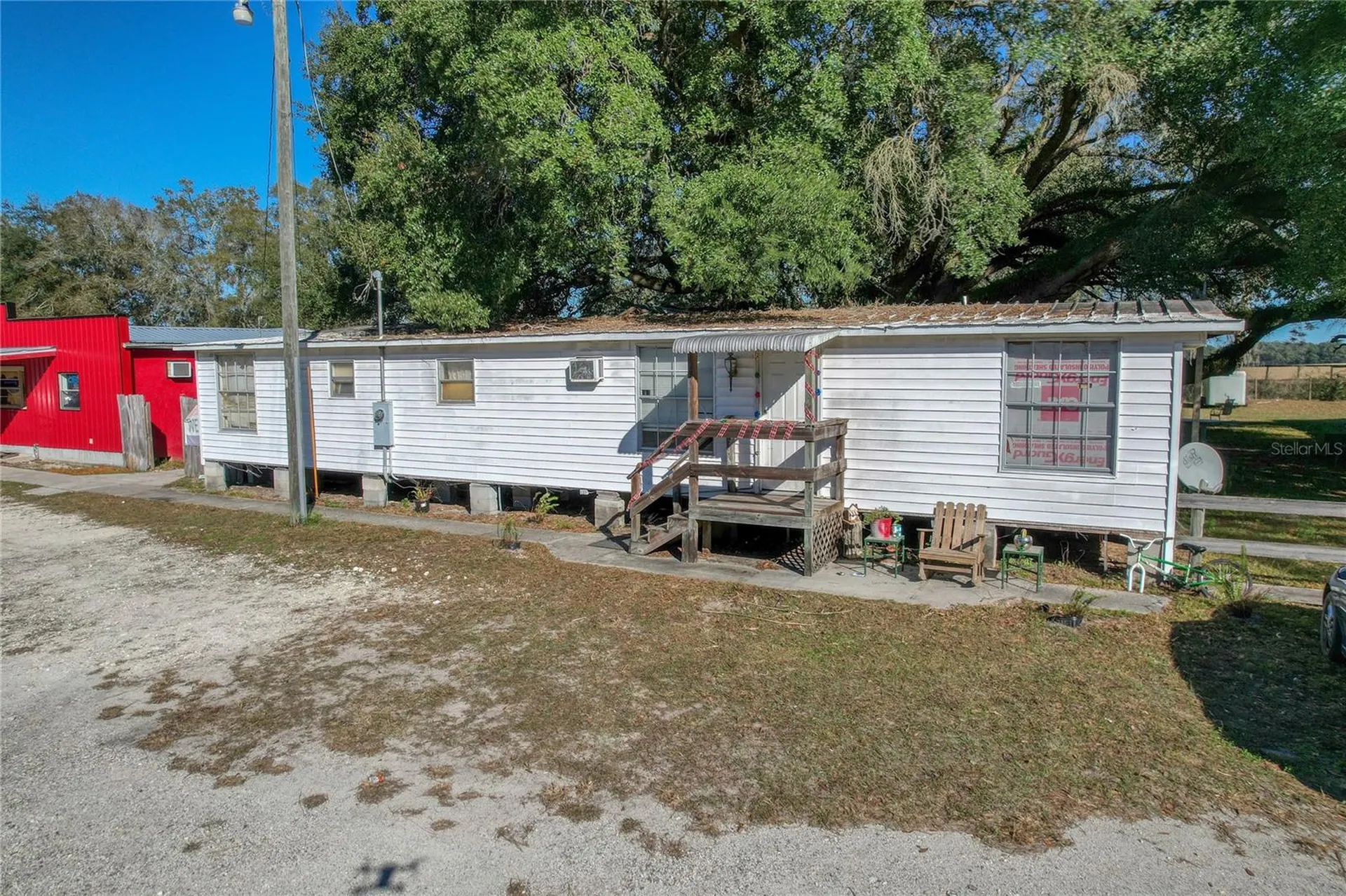 2451 SE Highway 41 Morriston FL 32668
