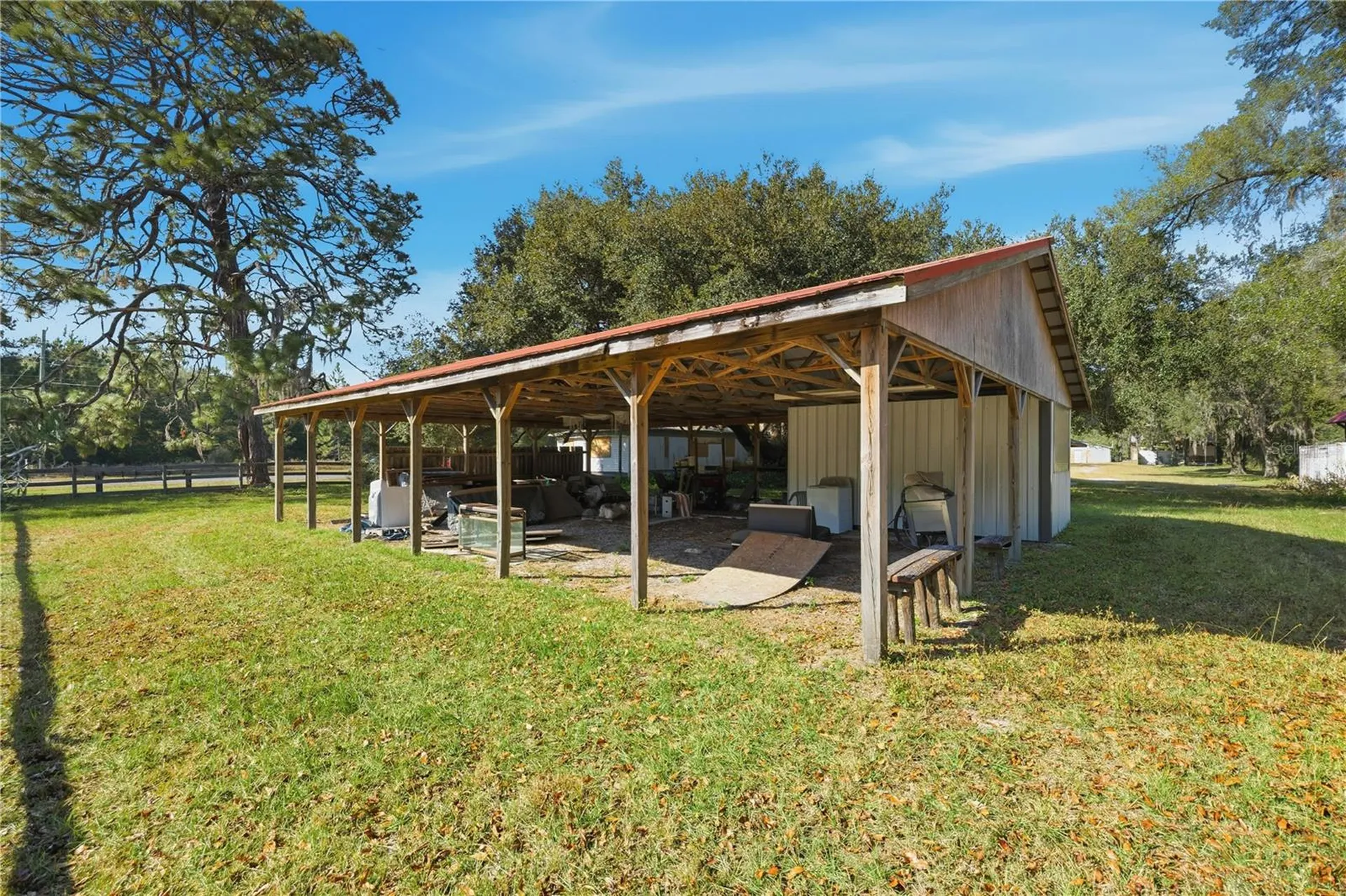 2451 SE Highway 41 Morriston FL 32668