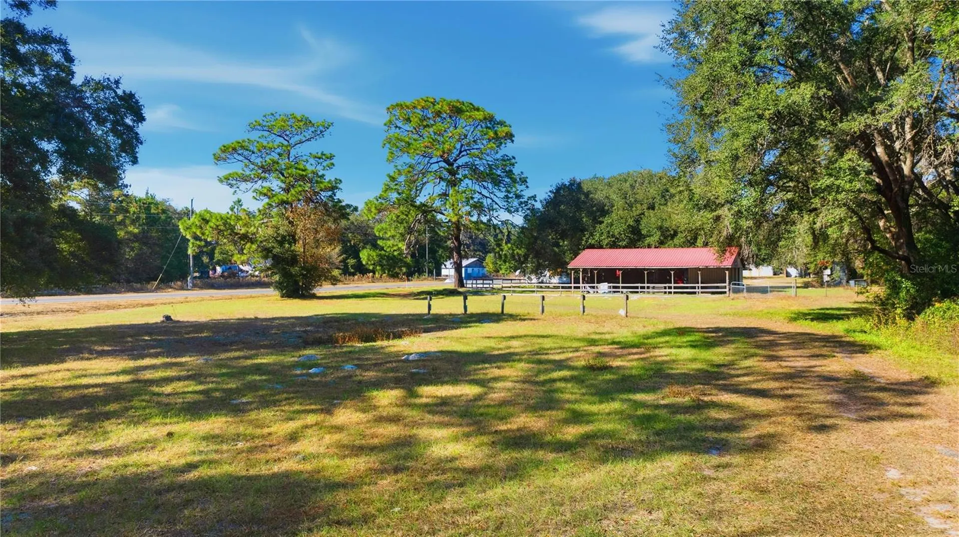 2451 SE Highway 41 Morriston FL 32668