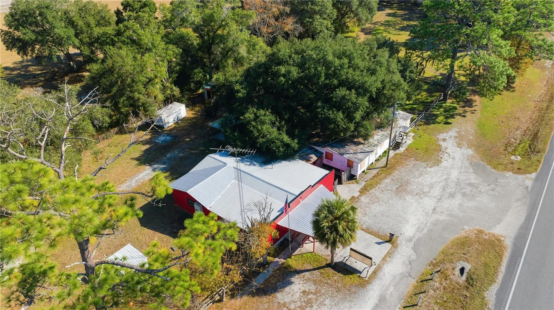 2451 SE Highway 41 Morriston FL 32668