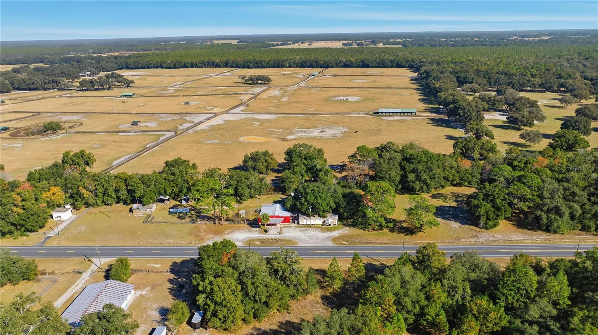 2451 SE Highway 41 Morriston FL 32668