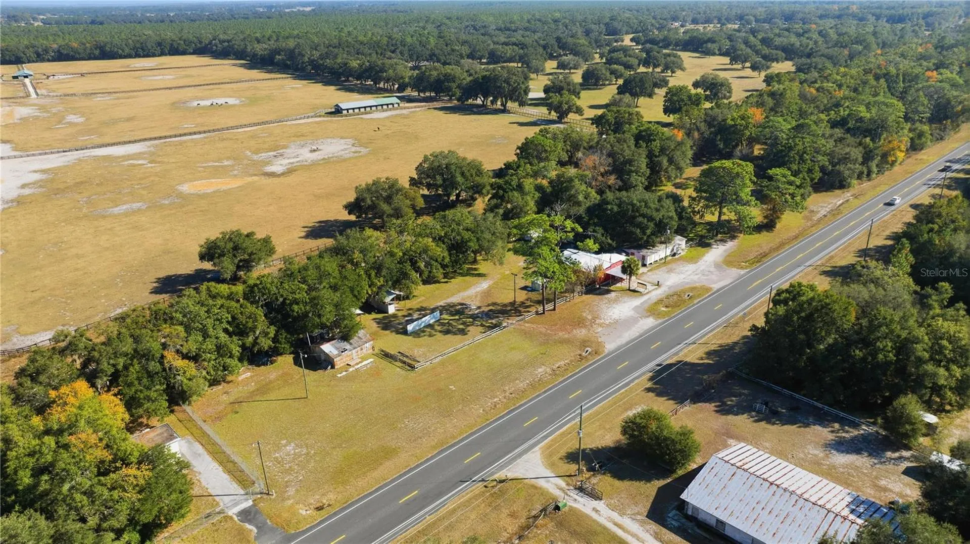 2451 SE Highway 41 Morriston FL 32668