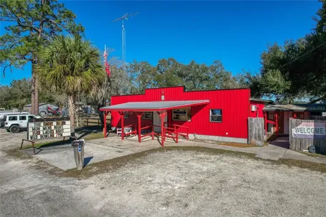 2451 SE Highway 41 Morriston FL 32668