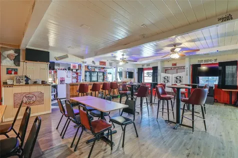 2451 SE Highway 41 Morriston FL 32668