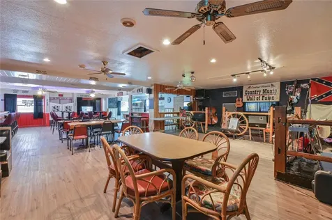 2451 SE Highway 41 Morriston FL 32668