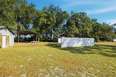 2451 SE Highway 41 Morriston FL 32668