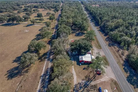 2451 SE Highway 41 Morriston FL 32668