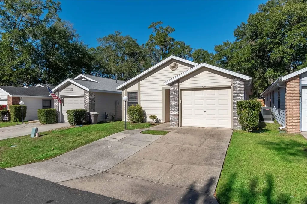 3911 NE 22nd Street Ocala FL 34470