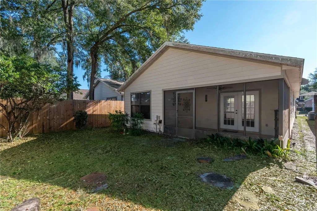 3911 NE 22nd Street Ocala FL 34470