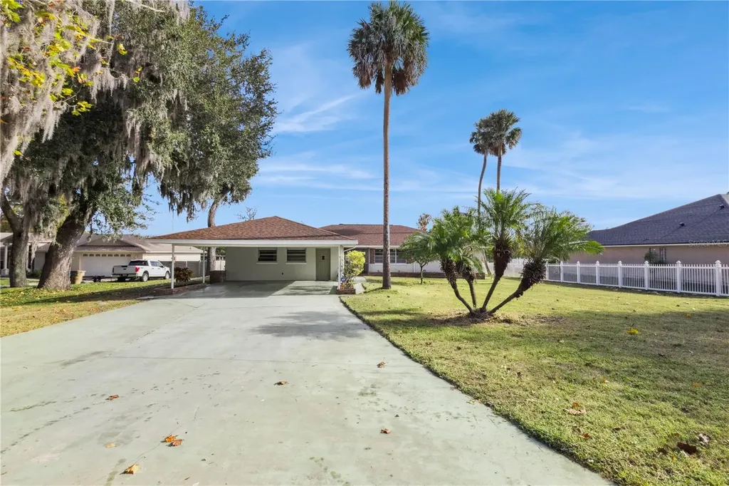 28228 Tammi Drive Tavares FL 32778
