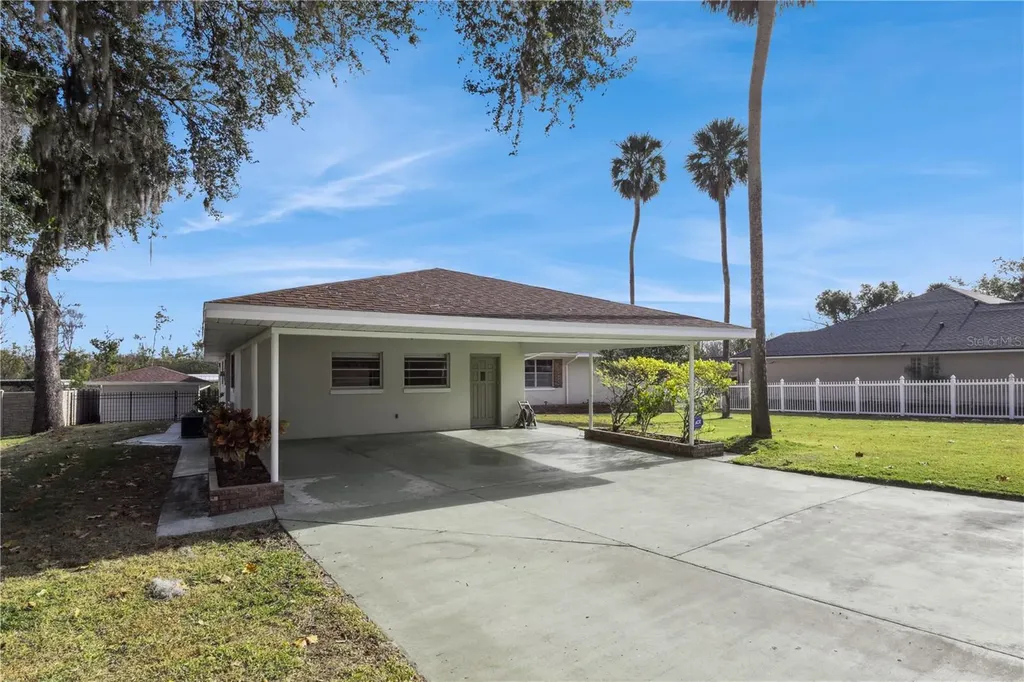 28228 Tammi Drive Tavares FL 32778