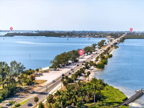 7607 4th Avenue W Bradenton FL 34209