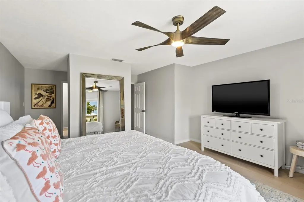 11229 W Bayshore Drive Crystal River FL 34429