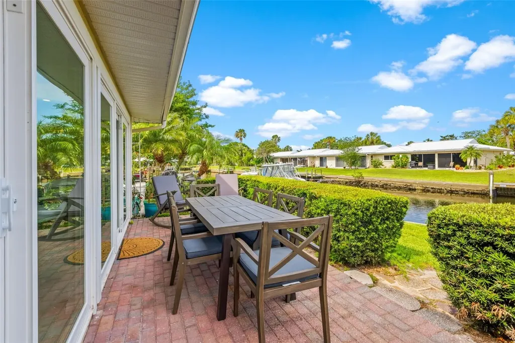 11229 W Bayshore Drive Crystal River FL 34429