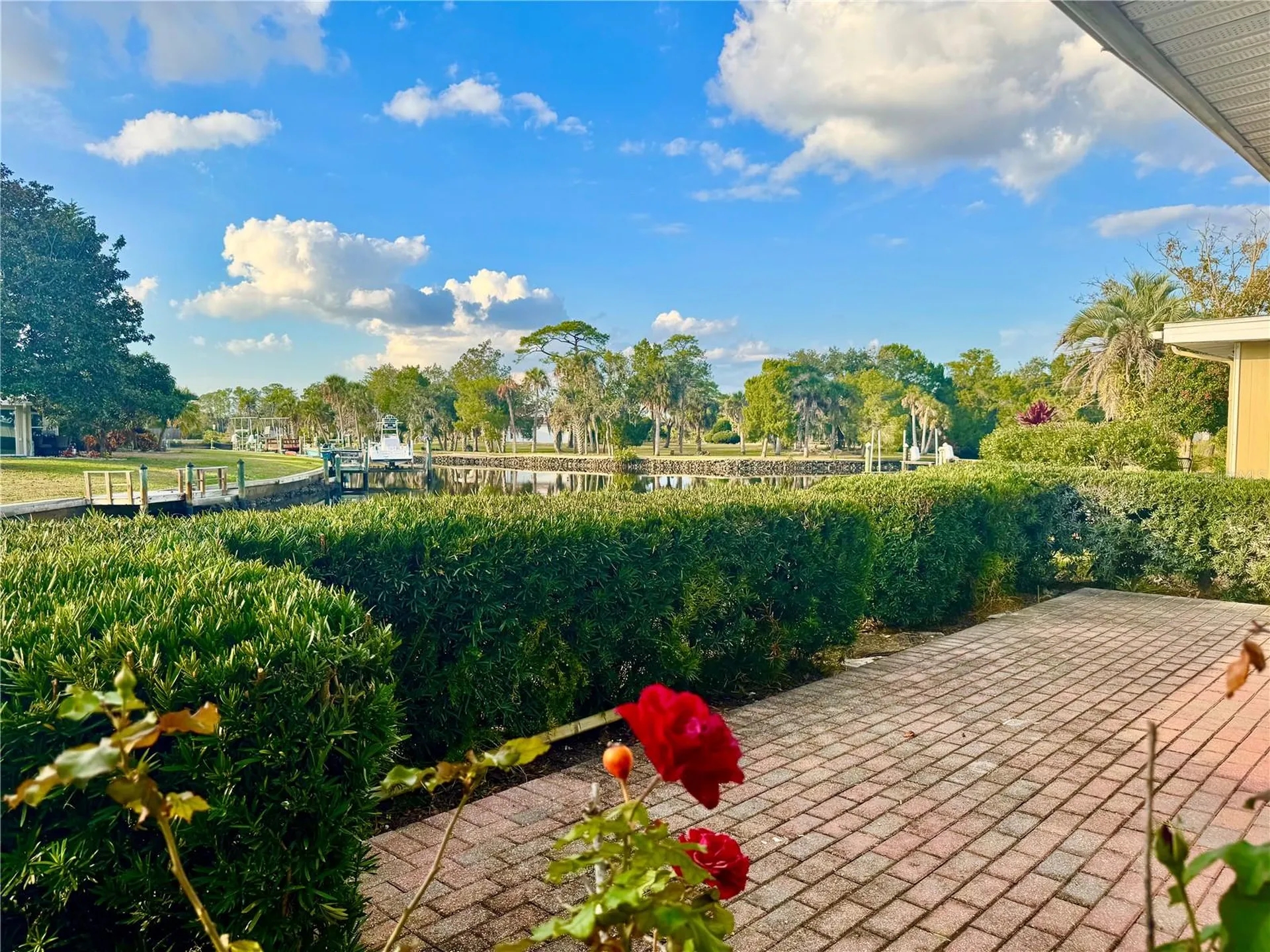 11229 W Bayshore Drive Crystal River FL 34429