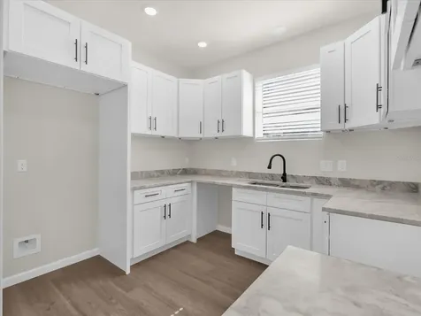 1807 Peach Avenue Sanford FL 32771