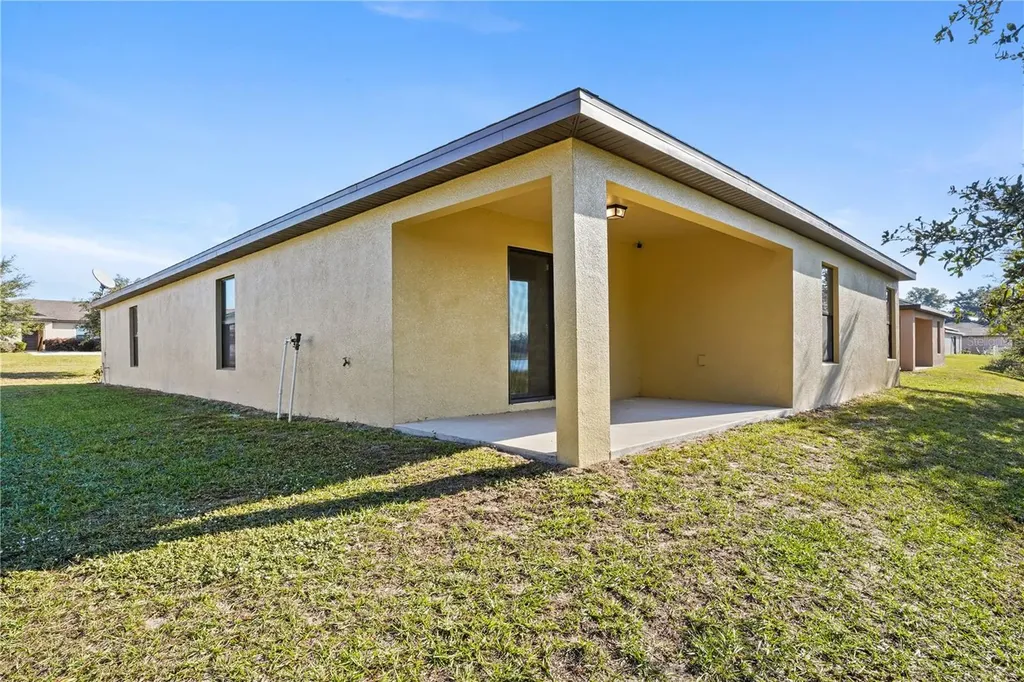 1621 Orne Street Mascotte FL 34753