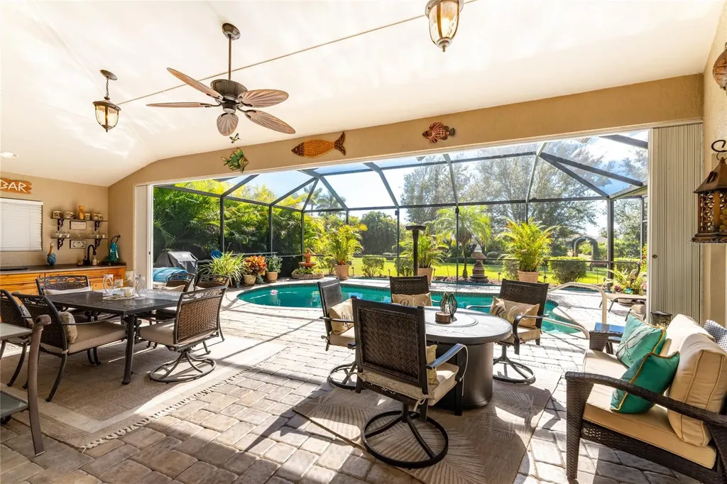 290 Rotonda Boulevard E Rotonda West FL 33947