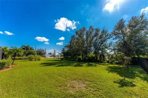 290 Rotonda Boulevard E Rotonda West FL 33947