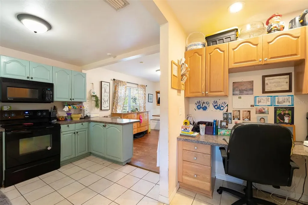 2215 Wallace Road Lutz FL 33549