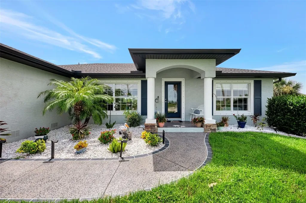 8 Amidship Road Placida FL 33946